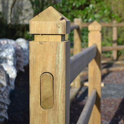 Lisse plate bois arrondie classe 4