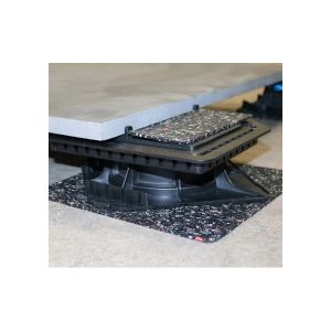 Plaque à dalle pour plot