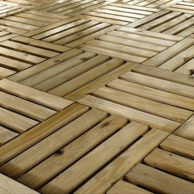 Dalle en bois ajourée